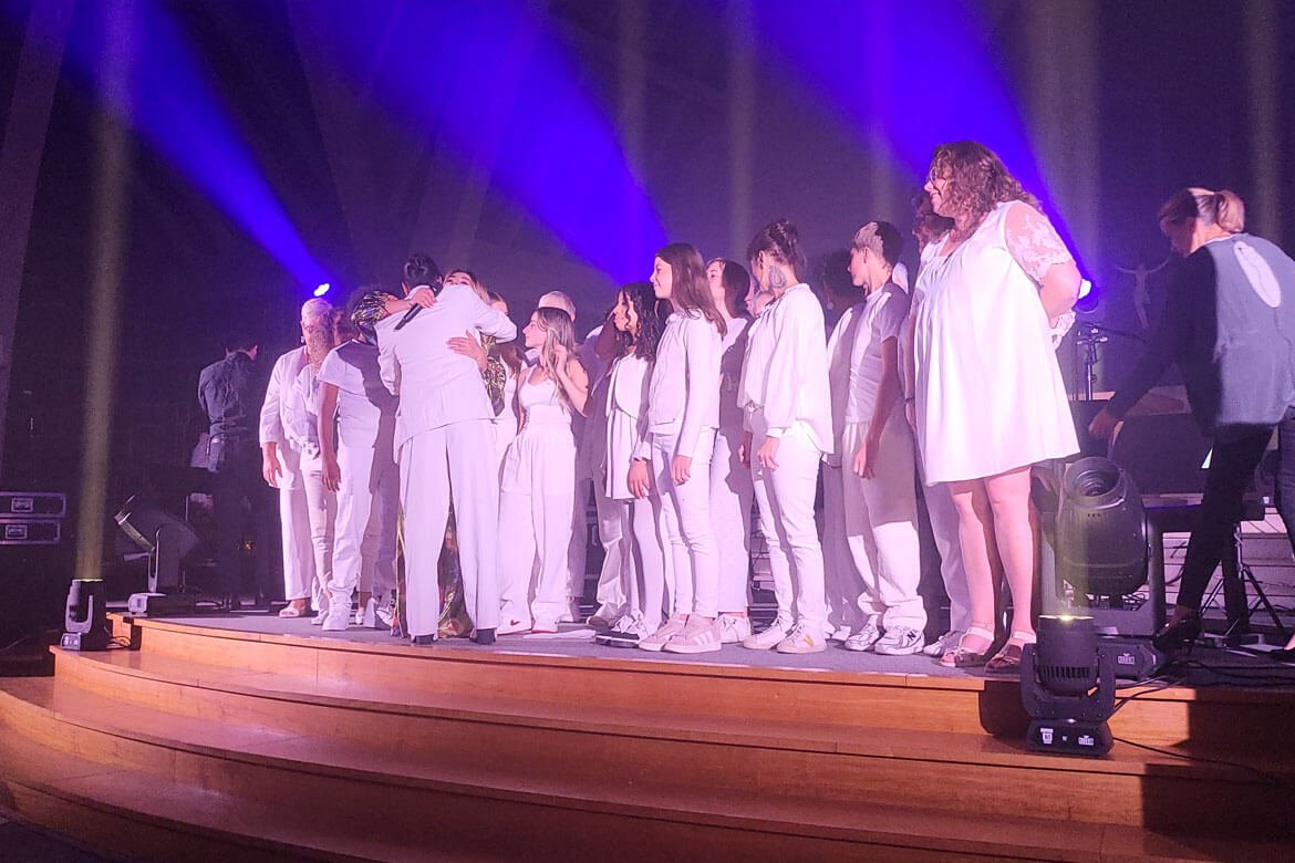 Lametodiacademy.fr - 2025-09-27 - Concert de Julie Zenatti à l'église de Bruz