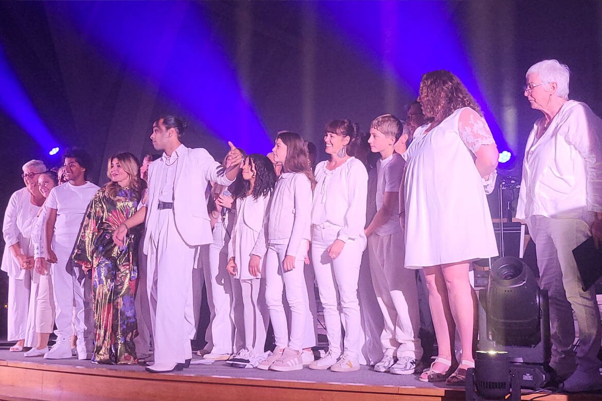 Lametodiacademy.fr - 2025-09-27 - Concert de Julie Zenatti à l'église de Bruz