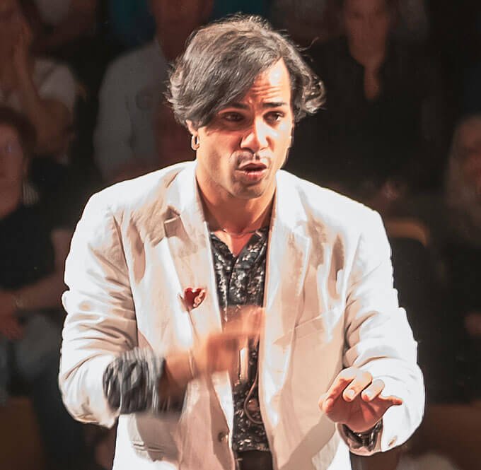 Lametodiacademy.fr - Coaching - Metodi Savidan Angosto - Coach vocal, Directeur artistique de la Metodi Academy